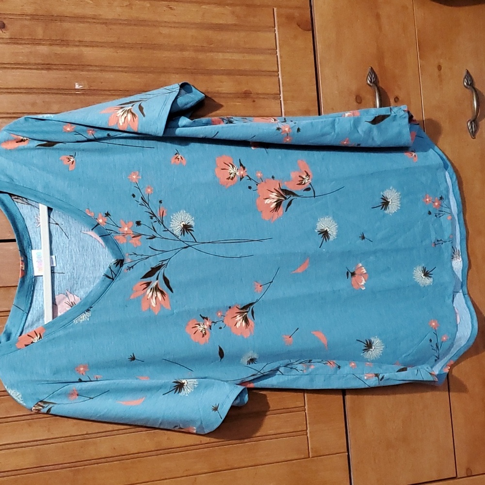 Lularoe iris